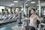 Growing chest muscles. (Image via Pexels/ Andrea Piacquadio)